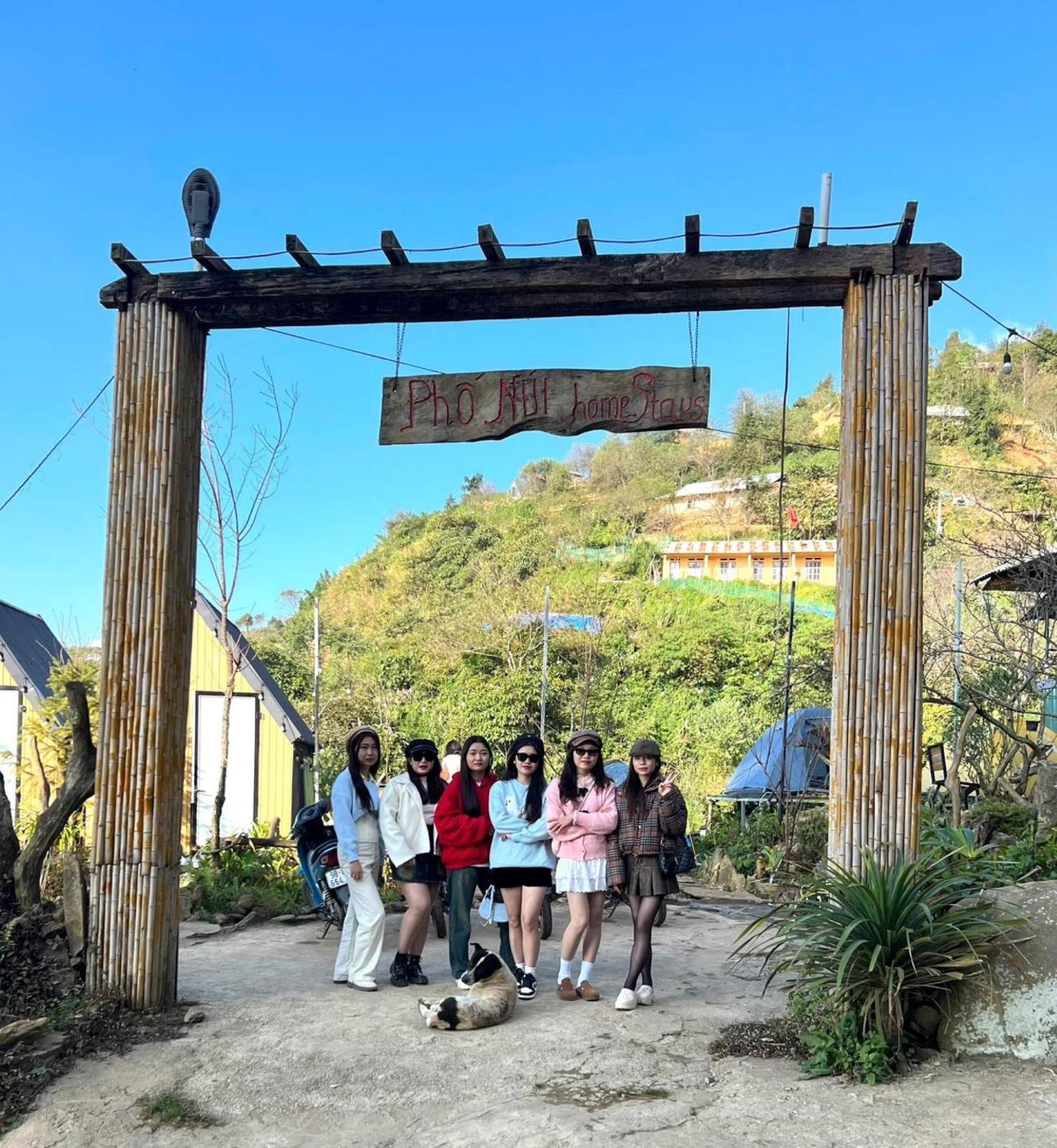 Nha Hang Homestay Pho Nui Bac Yen Extérieur photo
